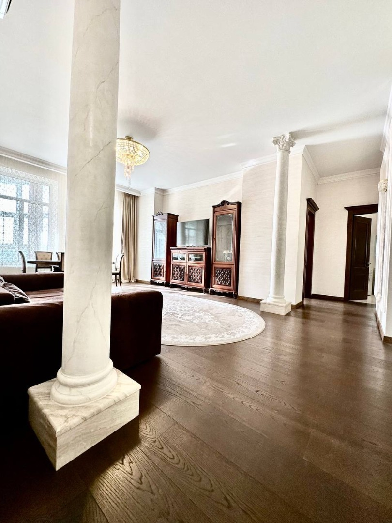 продажа трехкомнатной квартиры номер A-173224 в Приморском районе, фото номер 16